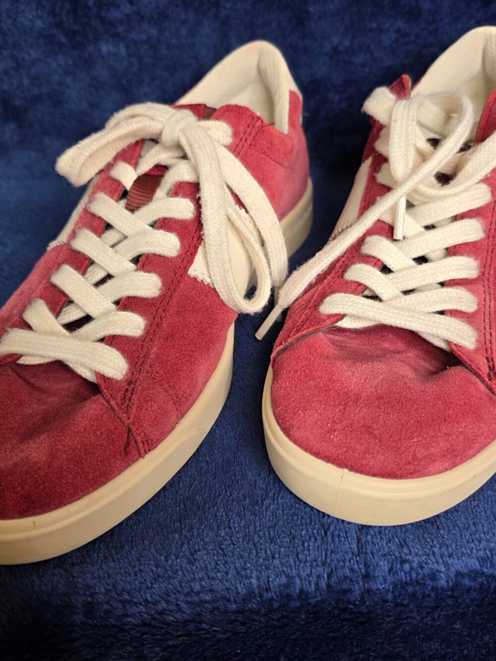 ECCO Street Lite Retro Burgundy Suede Women's Sneakers, Size EU 37, US 6-6.5